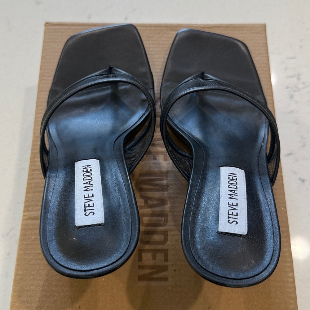 Steve Madden Black Mesh Thong Heel Sandals - Picture 9 of 14